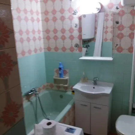 Ema Apartment *
