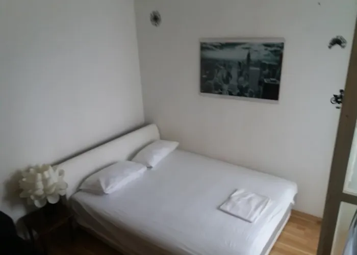 Апартаменти Ema Спліт